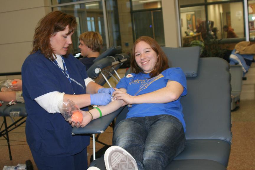 Students and Staff Donate Blood