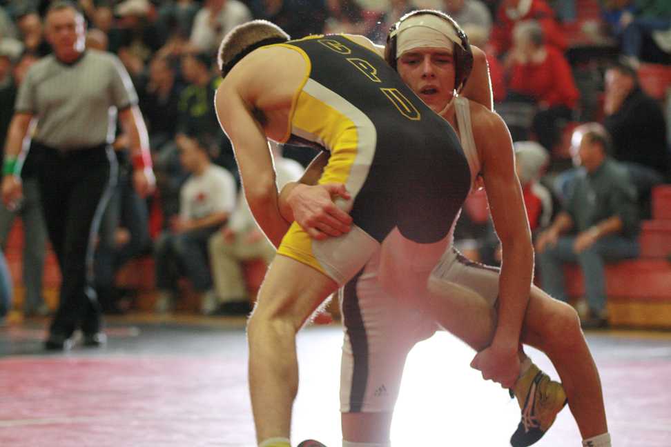 Twin Wrestlers: One Heads to State