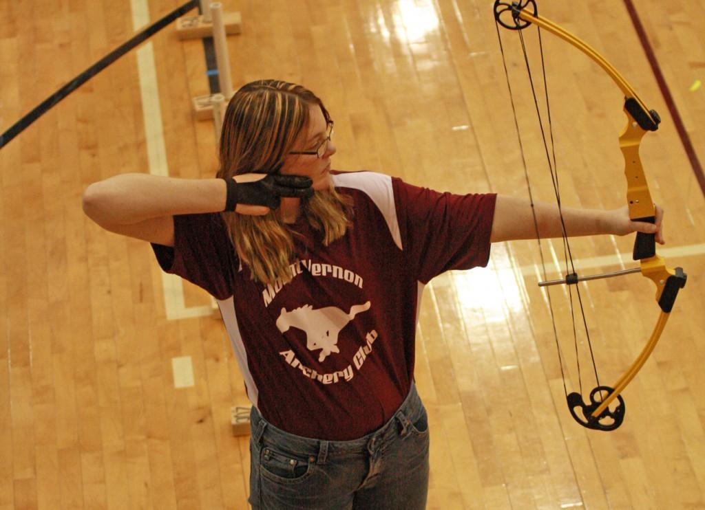 Archery Team Places 4th in Anamosa