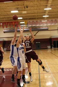 Junior Alli Platte plays in the district final game against Crestwood in Independence Feb. 22. Photo by Lexi Kelly