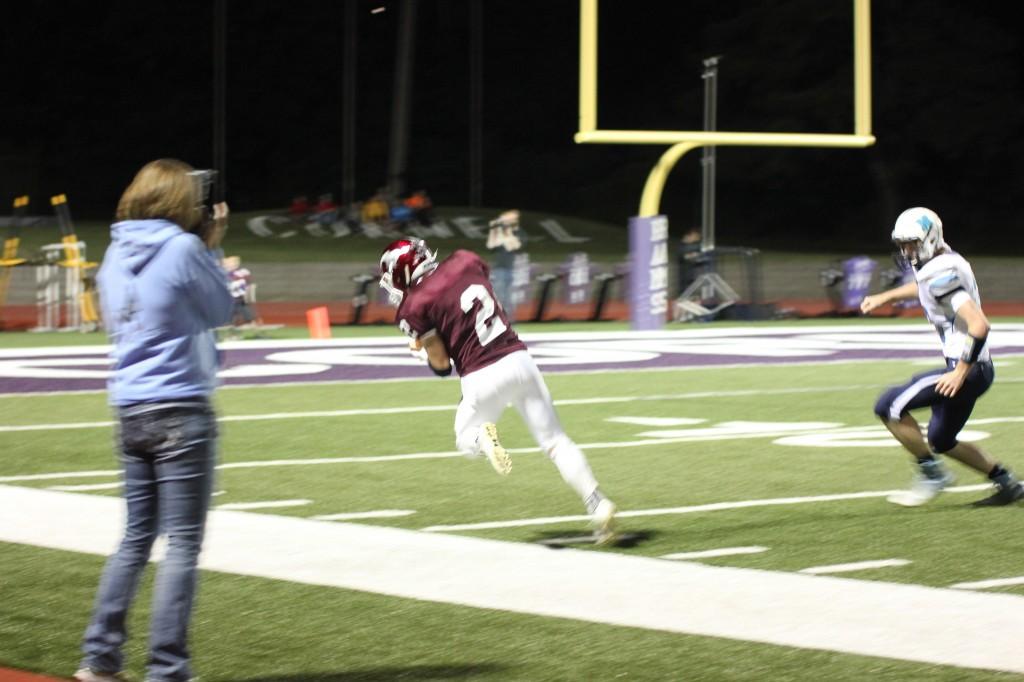 Mickey Hines tears his ACL while completing a catch at the Northeast Goose Lake game Sept. 11. Photo/Sam White