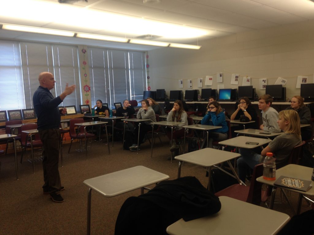 J.R. Ogden visits with Mount Vernon journalism students in February.