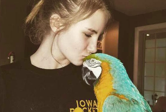 Students and Their Pets: Birds are a Girls Best Friend