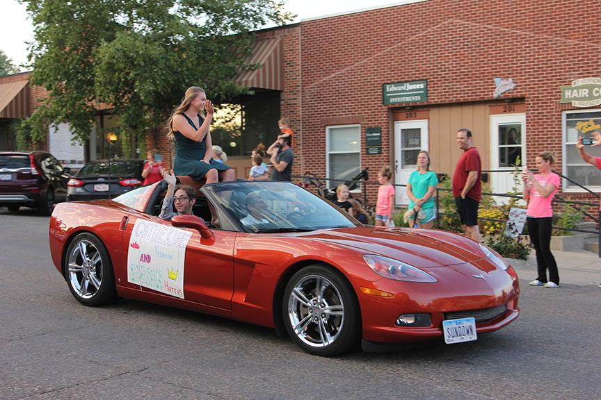 Brian Harris and Catherine Yeoman ride as candidates in the homecoming parade. Photo by Lauren McCollum.
