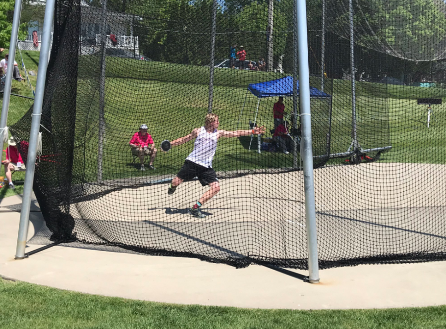 Senior+Matt+Vislisel+winds+up+for+his+throw+at+state+track.+Vislisel+won+the+class+3A+state+championship