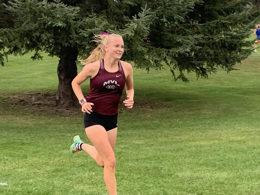 Senior Anna Hoffman runs 19:50 to take 7th at West Delaware Cross Country Meet