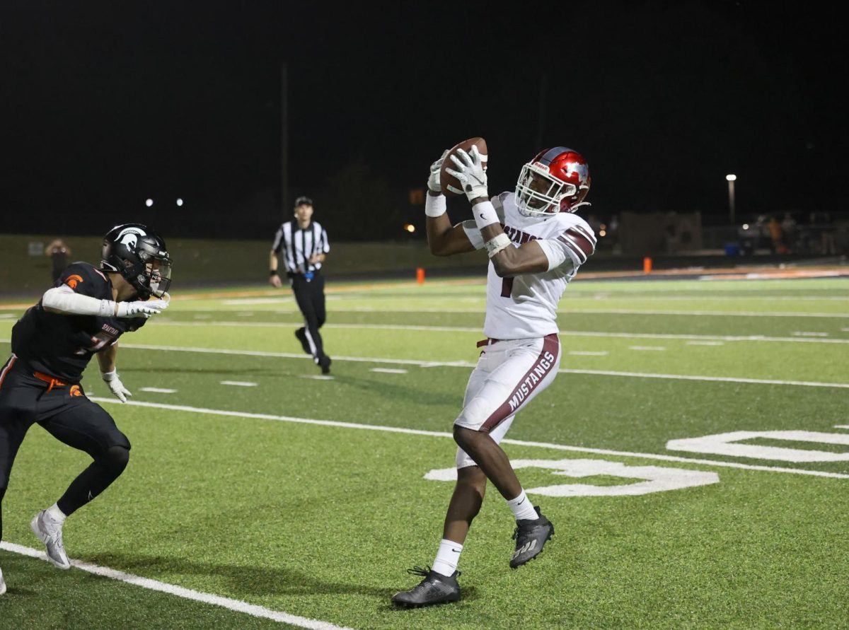 Senior Watson Krob catches a 65-yard TD pass Sept. 20. Mount Vernon lost to Solon 7-6.