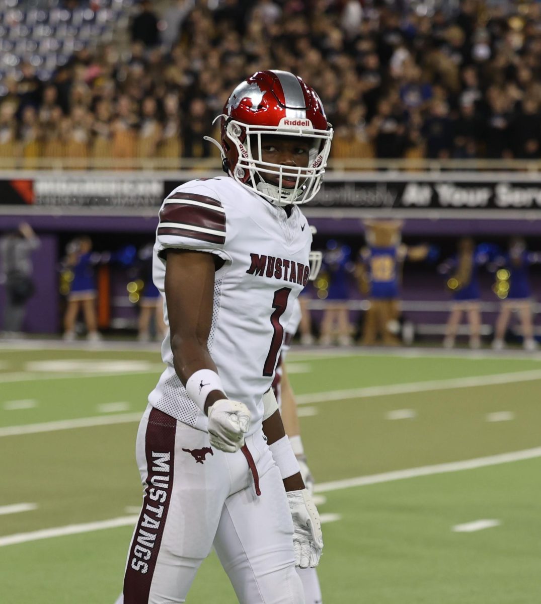 Watson Krob communicates with the sidelines. Mount Vernon fell to Humboldt 28-25 in 3A State Semifinals Nov. 16.