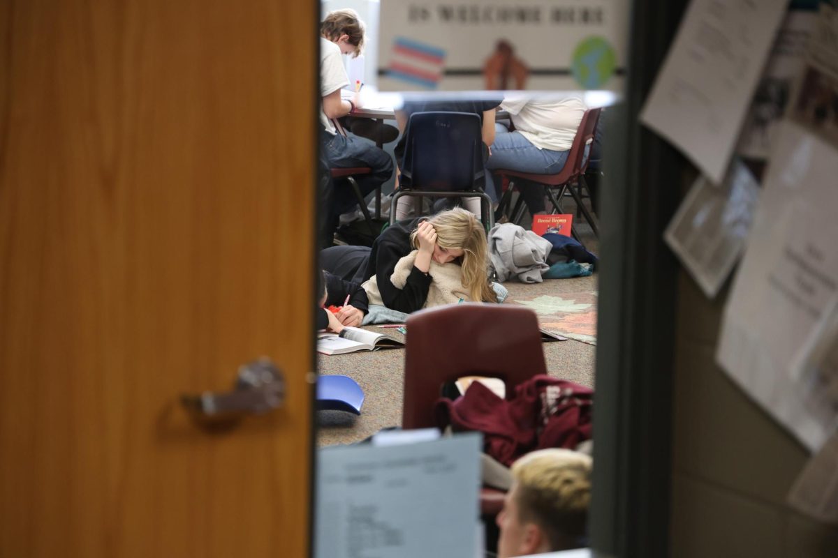 Senior Sydney Maue writes in her journal during her Mindfulness J-Term class Jan. 7. 