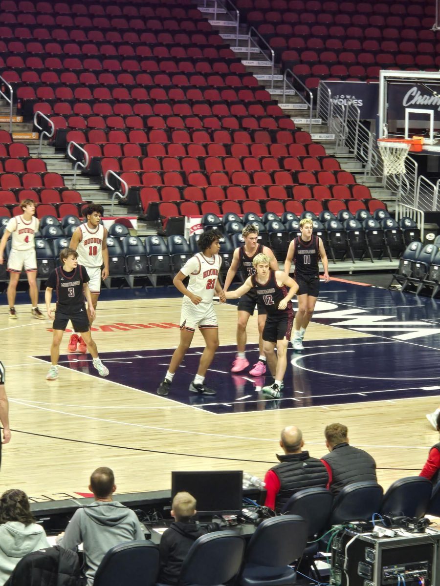 The Mustangs took on the BloodHounds at Wells Fargo Arena on Feb. 8 in Des Moines. The Mustangs won 61-50.