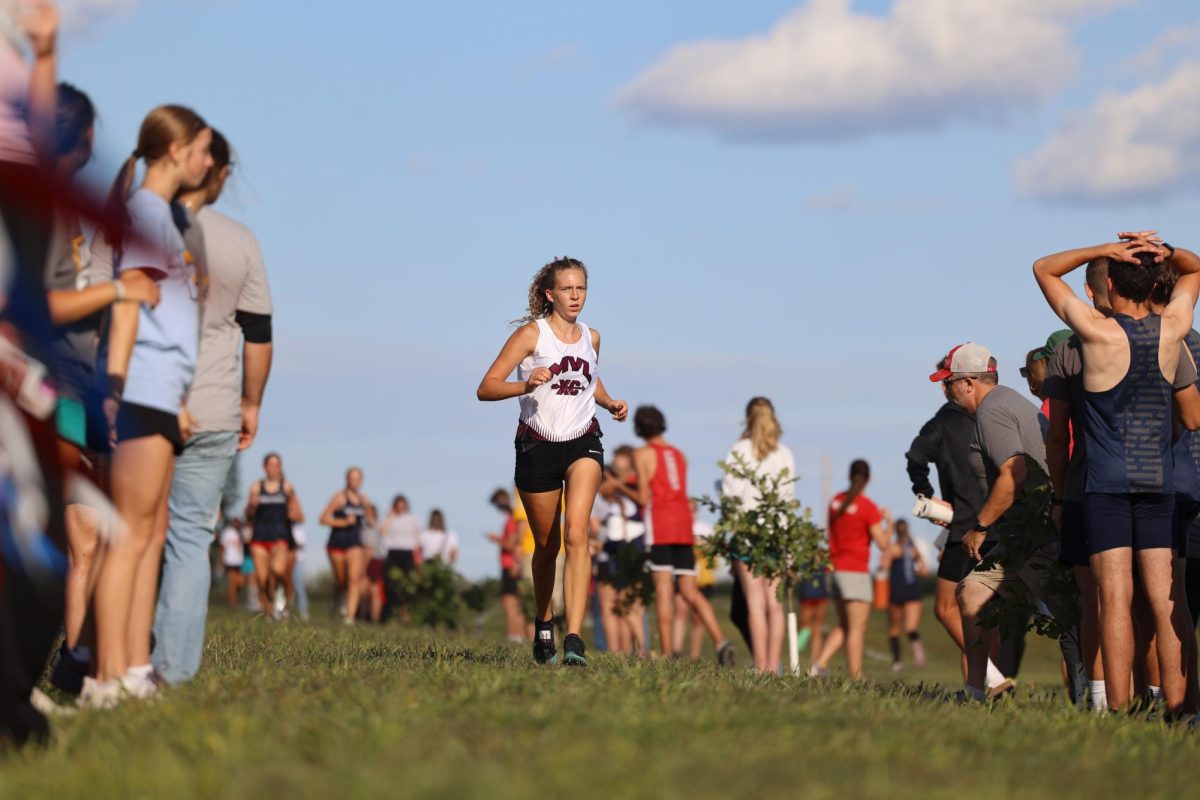 Sorrel Telecky runs to the finish line.