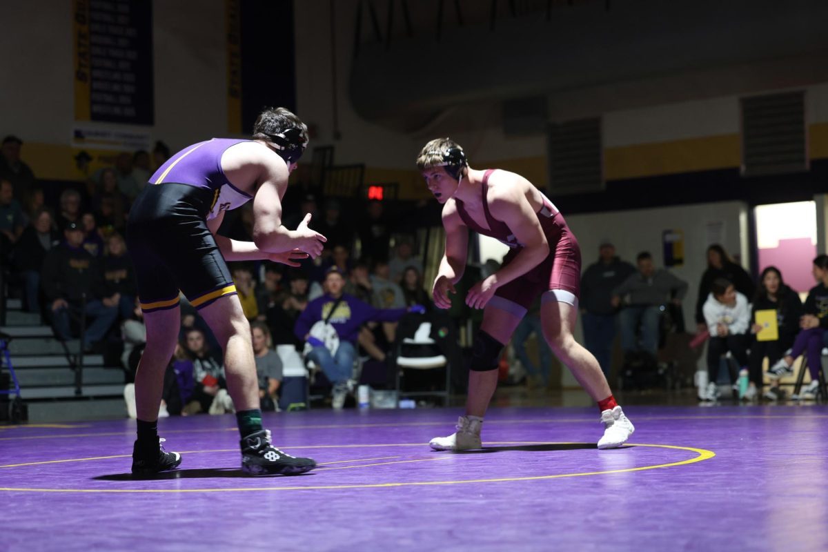 Robinson wrestles his opponent in the Alburnett duel Jan. 29
