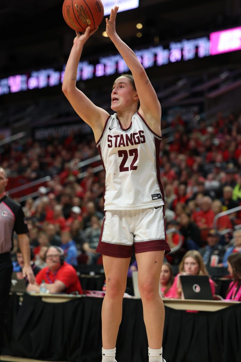 Courtney Franck takes a shot in the 4th quarter.