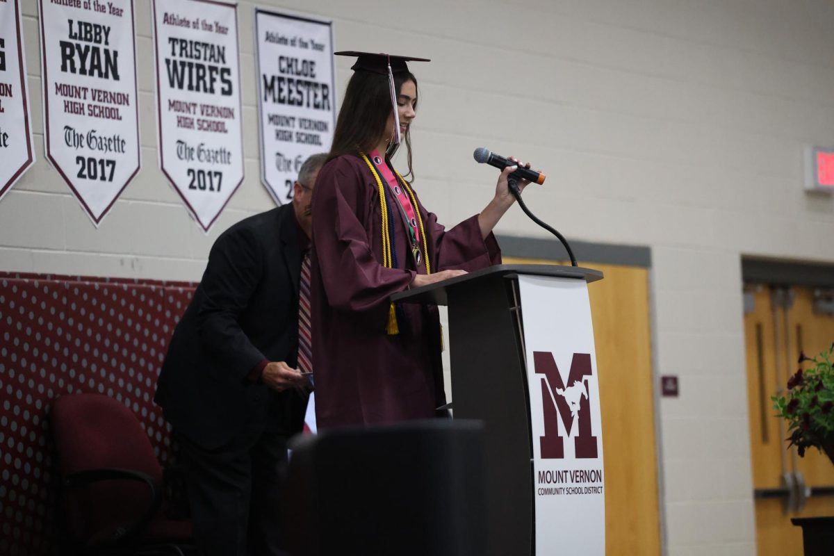 Senior Grace Hale gives her commencement speech.